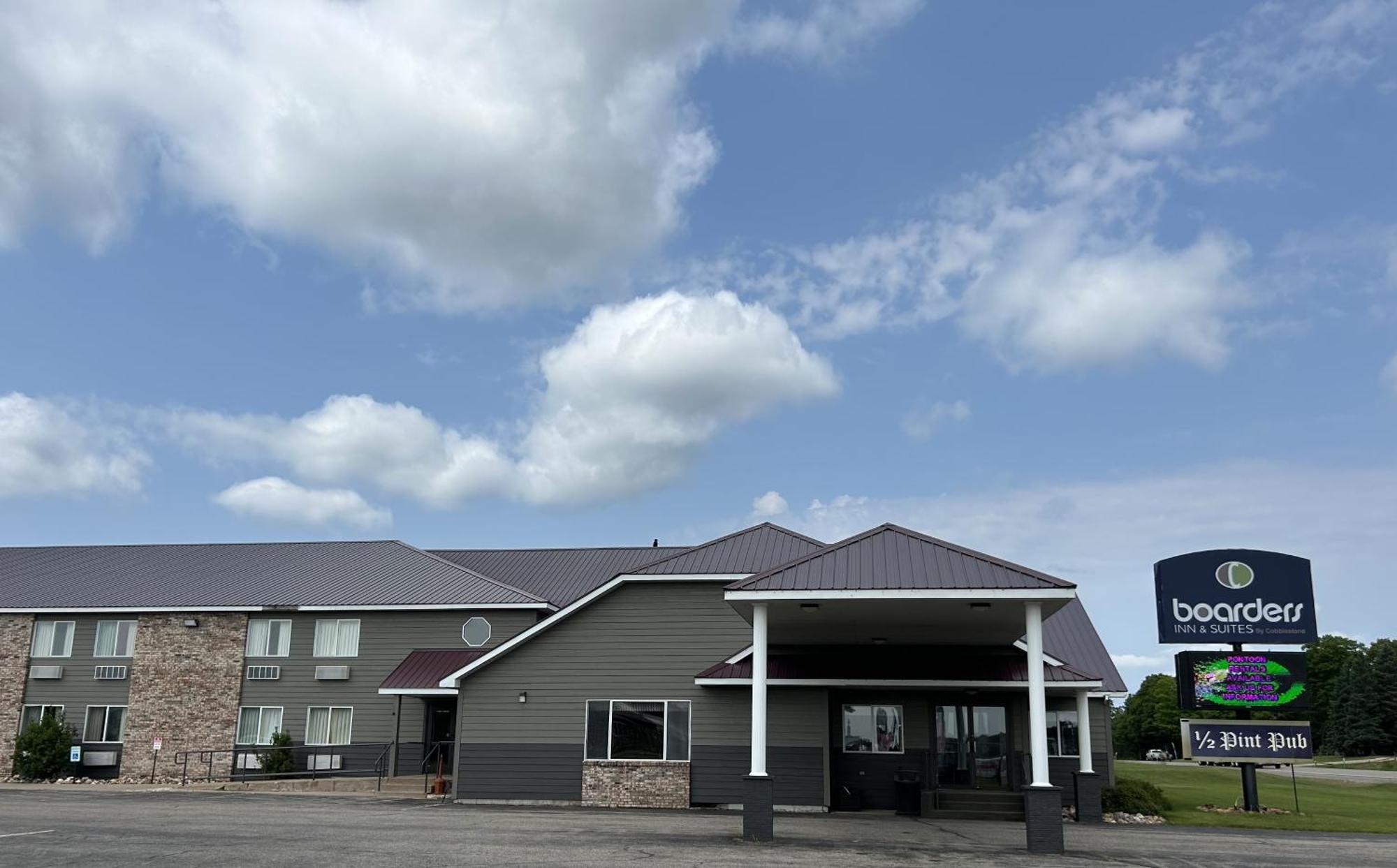 Boarders Inn & Suites By Cobblestone Hotels - Munising Wetmore Екстериор снимка