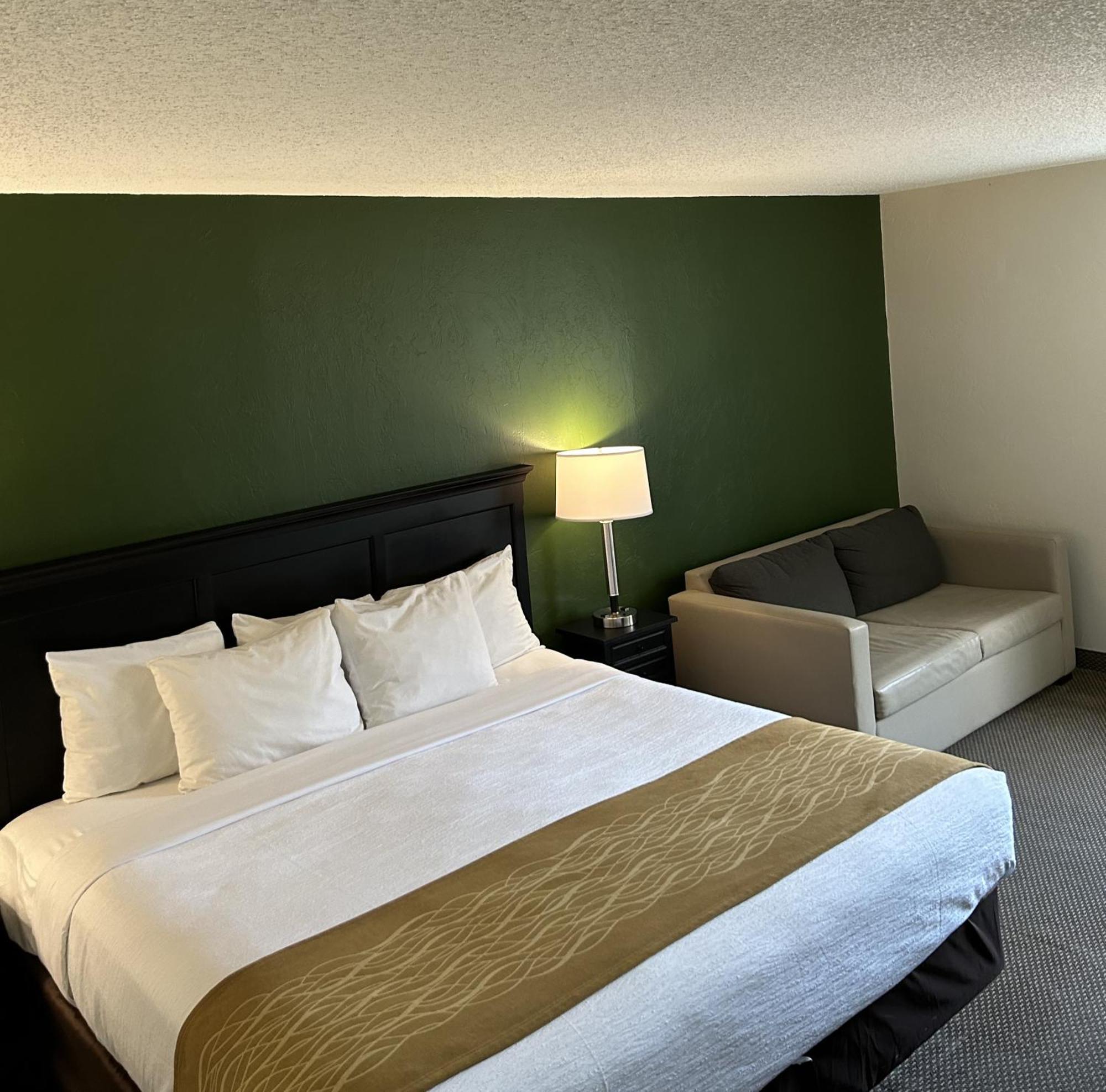Boarders Inn & Suites By Cobblestone Hotels - Munising Wetmore Екстериор снимка