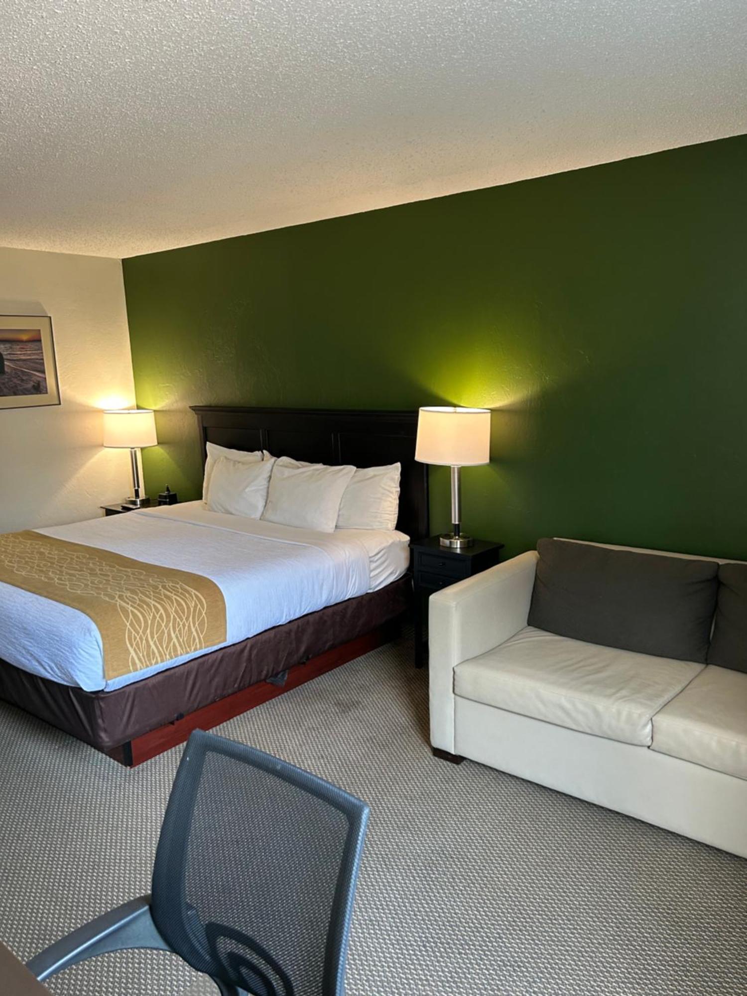 Boarders Inn & Suites By Cobblestone Hotels - Munising Wetmore Екстериор снимка
