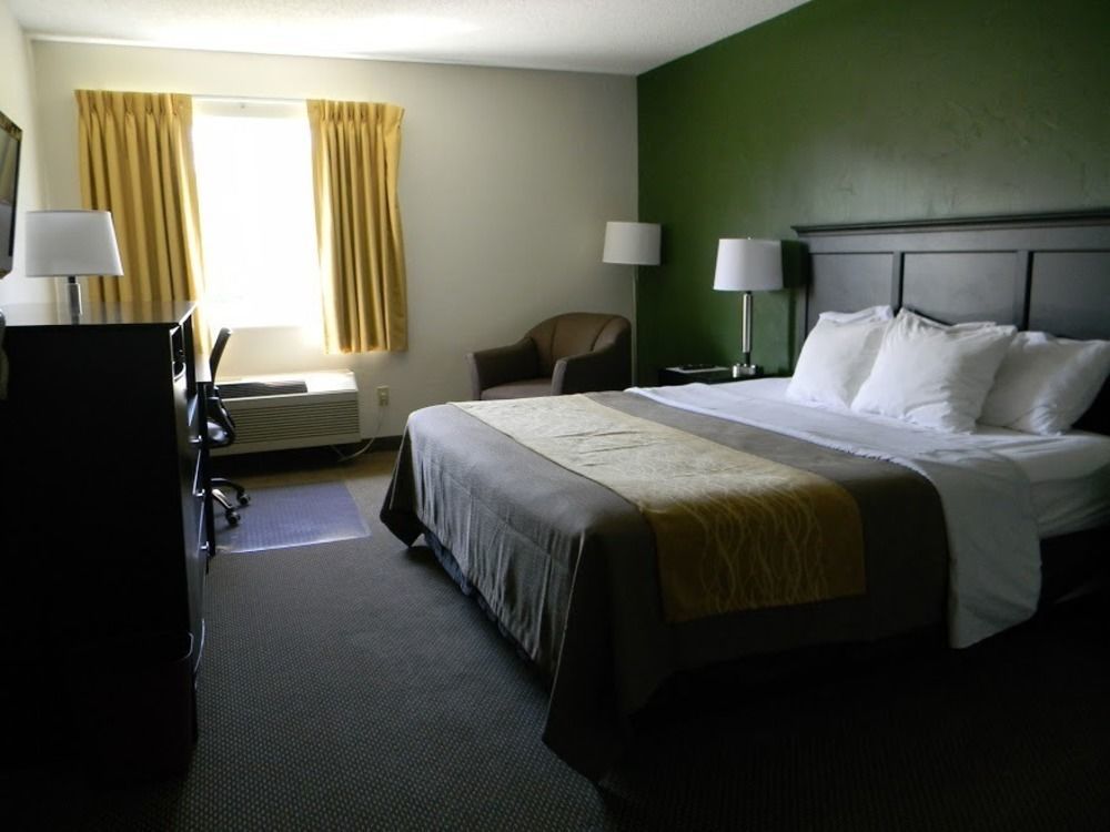 Boarders Inn & Suites By Cobblestone Hotels - Munising Wetmore Екстериор снимка