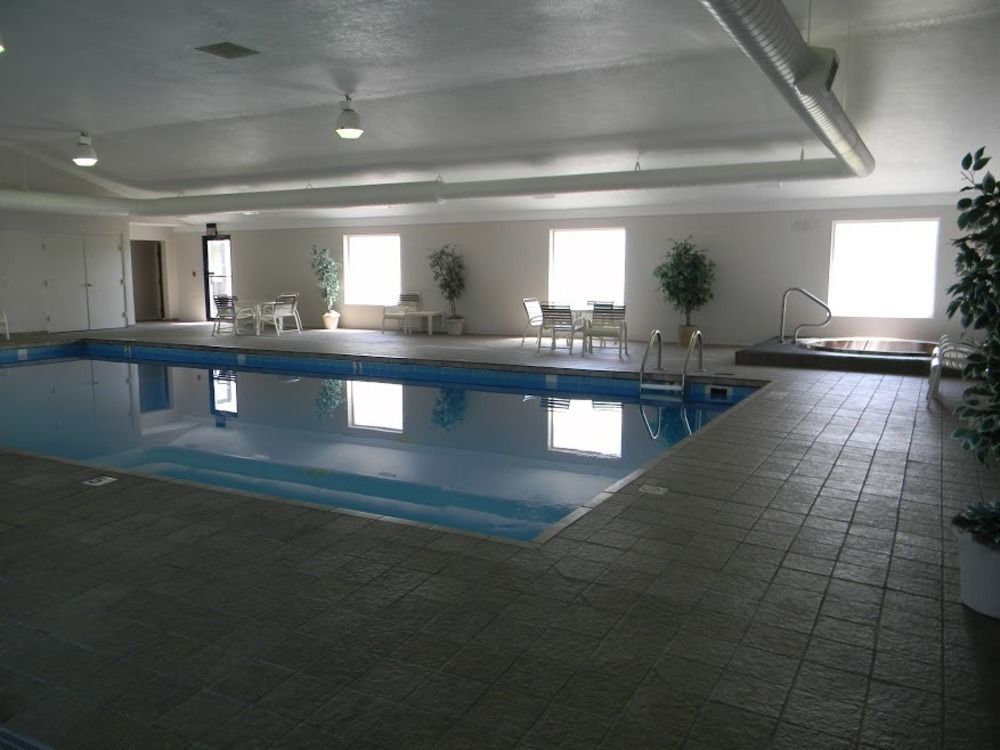 Boarders Inn & Suites By Cobblestone Hotels - Munising Wetmore Екстериор снимка