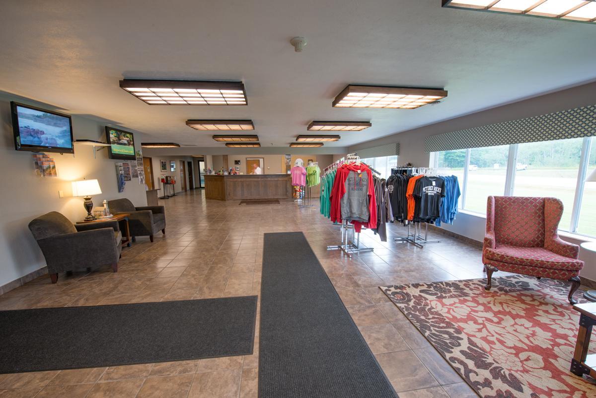 Boarders Inn & Suites By Cobblestone Hotels - Munising Wetmore Екстериор снимка